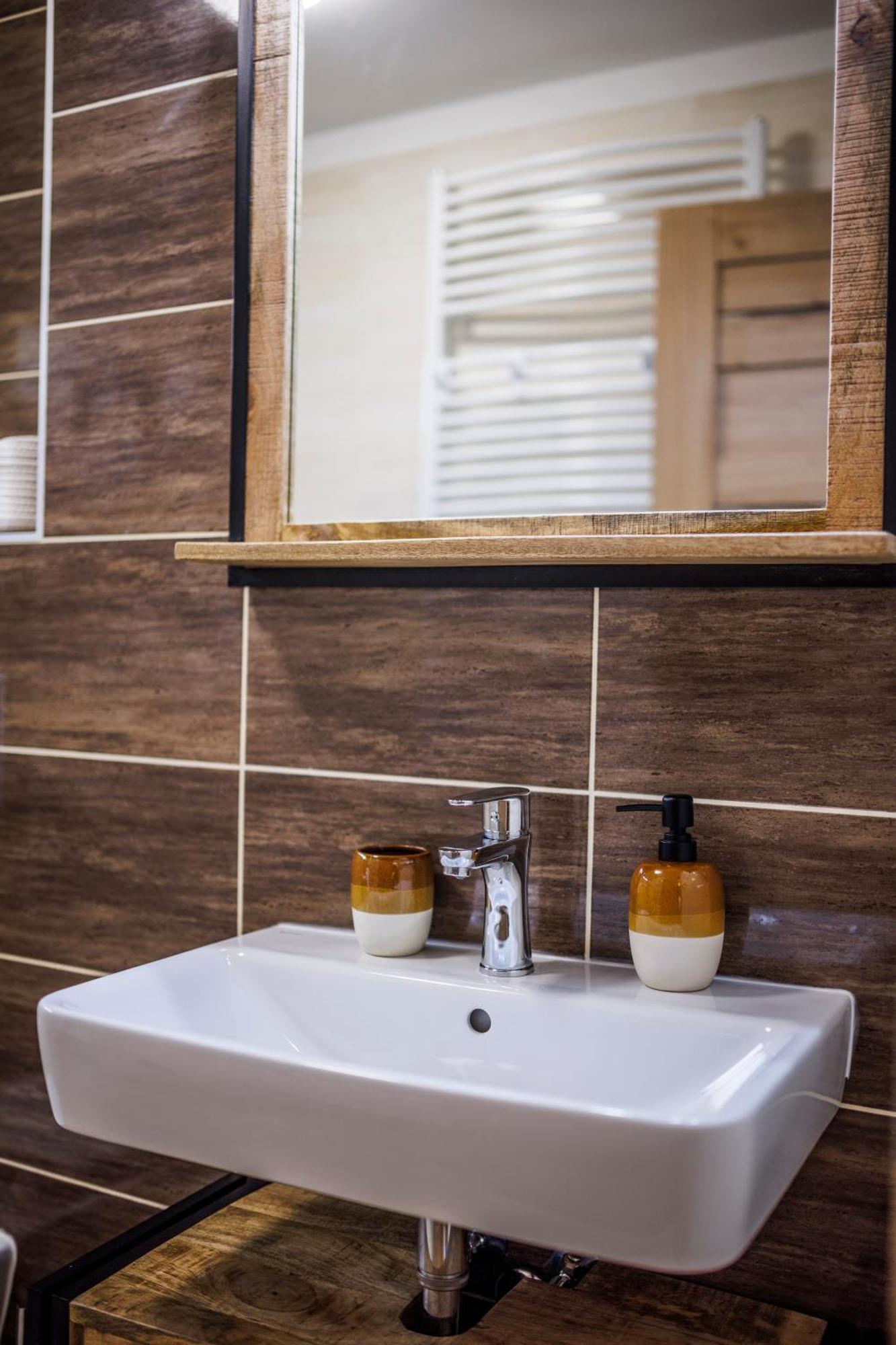 Apartman Simon - Horsky Resort Bukova Hora - Cervena Voda Luaran gambar